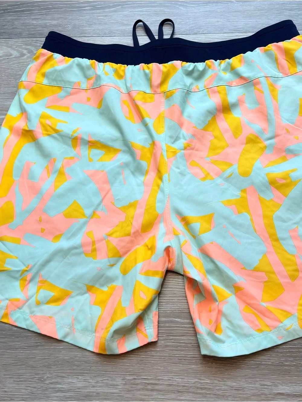 Fabletics Men's Abstract Athletic Shorts in Mint, Coral & Gold